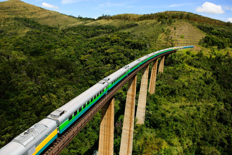 No momento, você está visualizando Plano CNT de Transporte e Logística 2026 mapeia projetos de infraestrutura para os 27 estados do país; confira