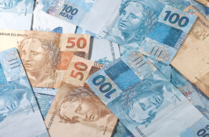 Leia mais sobre o artigo Desaceleração mais forte do crédito deve ajudar a esfriar economia