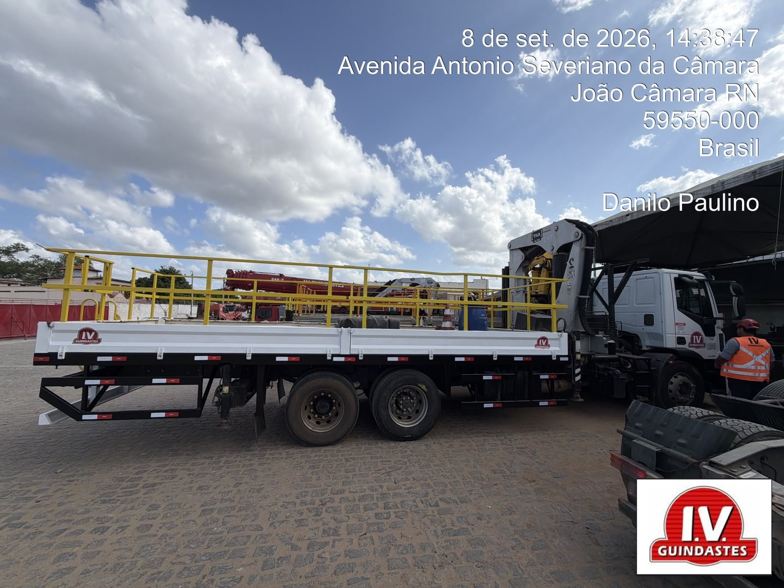 No momento, você está visualizando À VENDA: IVECO TECTOR 2022 COM GUINDAUTO TKA 45.000