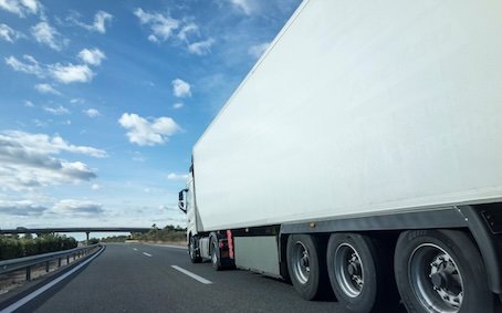 No momento, você está visualizando Transporte de cargas cobra agenda de Estado nas eleições