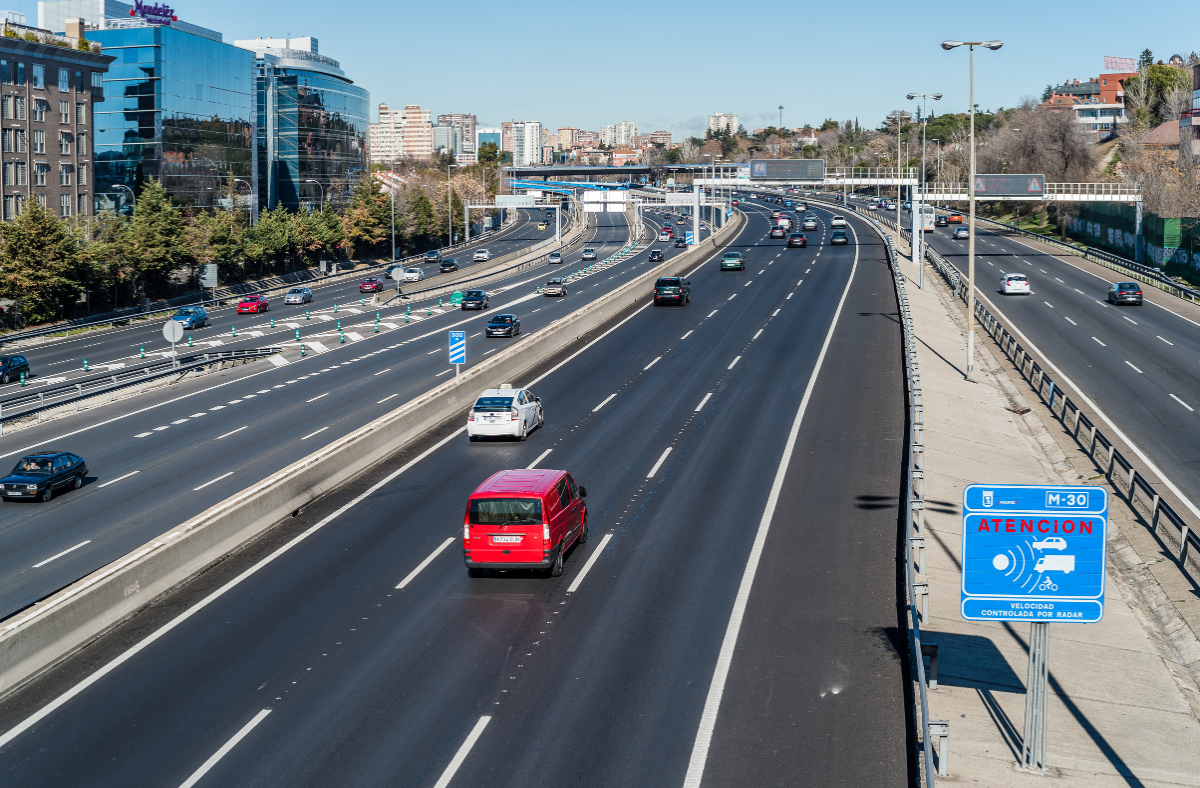 No momento, você está visualizando São Paulo homologa seis radares fixos em cinco rodovias; veja os quilômetros e sentidos de fiscalização