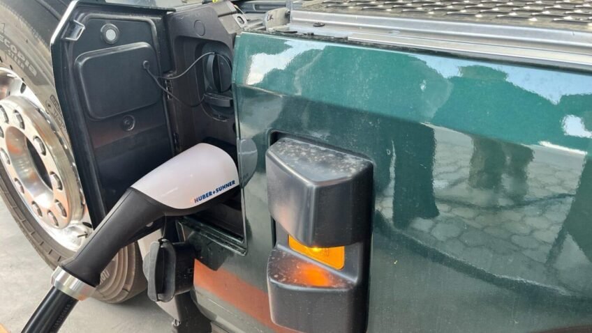 No momento, você está visualizando Caminhões elétricos recuam 23% no Brasil, diz Conselho Internacional do Transporte Limpo